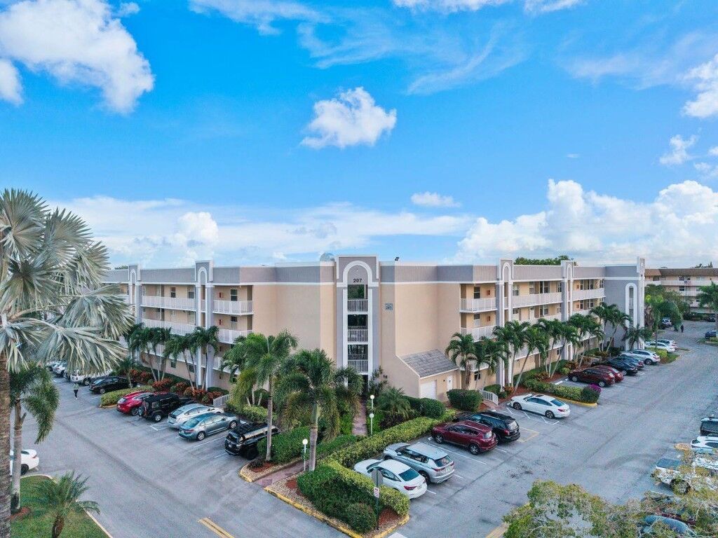 Property Photo:  10382 NW 24th Place 201  FL 33322 