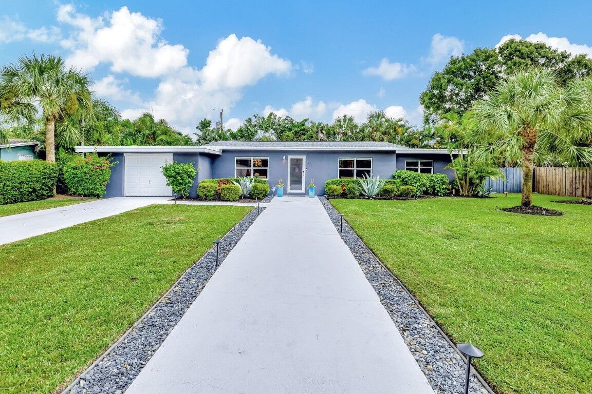 Property Photo:  119 NE 28th Court  FL 33334 