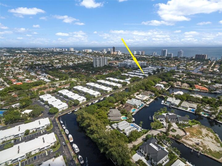 Property Photo:  6399 Bay Club Drive 1  FL 33308 