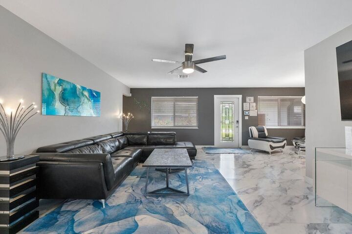 Property Photo:  600 NW 22nd Court  FL 33311 