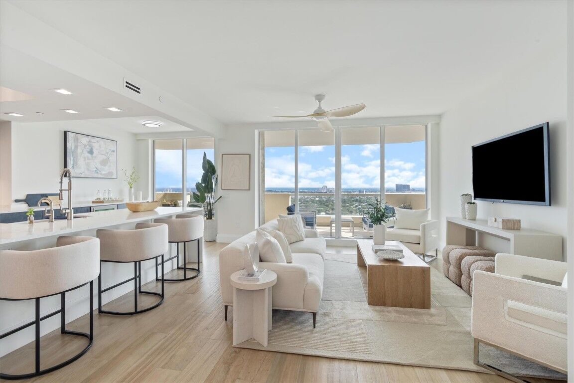 Property Photo:  411 N New River Drive 2805  FL 33301 