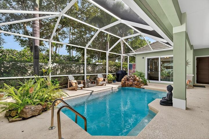 Property Photo: 2116 Autumn Lane FL 32963