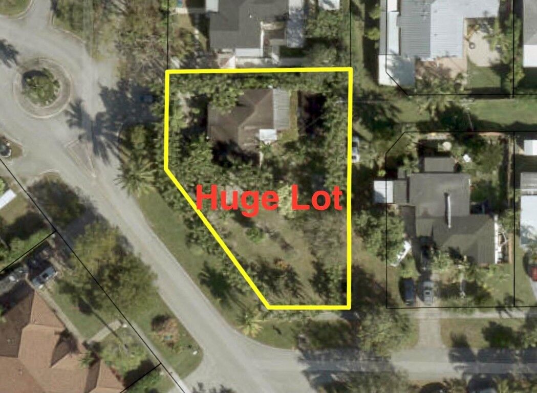 Property Photo: 3321 SW 68th Avenue FL 33155