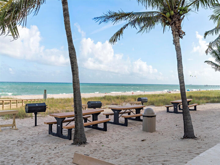 Property Photo: 5100 N Ocean Boulevard 1504 FL 33308