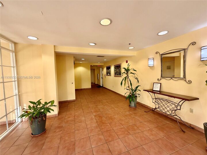 Property Photo: 601 SW 37th Ave 301 FL 33135