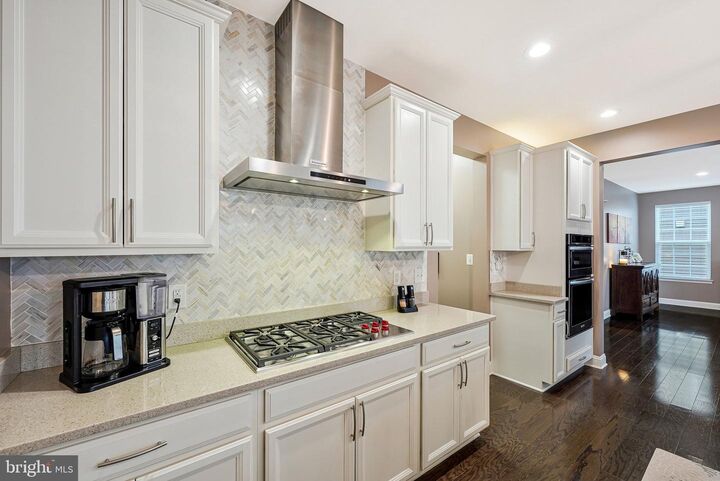 Property Photo:  42206 Bunker Woods Place  VA 20148 