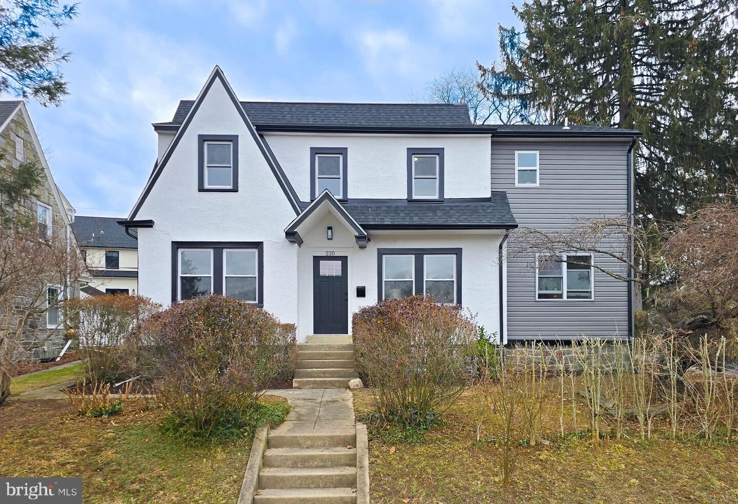 Property Photo:  220 N Rolling Road  PA 19064 