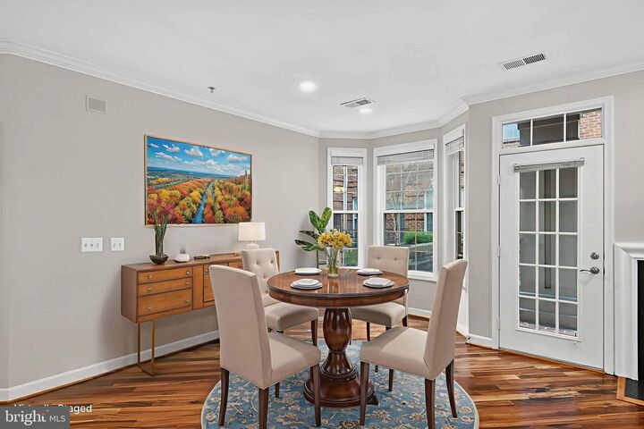 Property Photo:  1320 N Wayne Street 102  VA 22201 