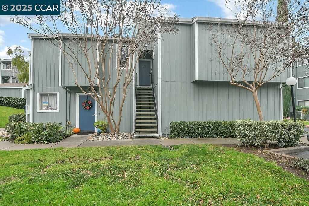 Property Photo:  1072 Maywood Lane 36  CA 94553 