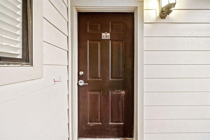 Property Photo:  2277 S Kirkwood Road 1101  TX 77077 