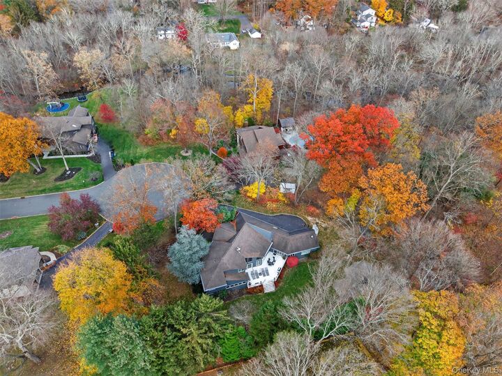 Property Photo:  13 Zeck Court  NY 10901 