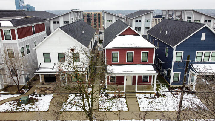 Property Photo:  629 Fairview Avenue NE  MI 49503 