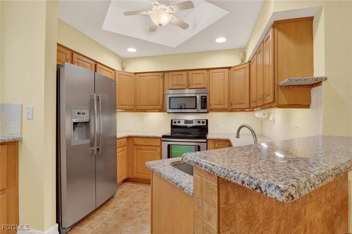 Property Photo: 12515 McGregor Boulevard 103 FL 33919