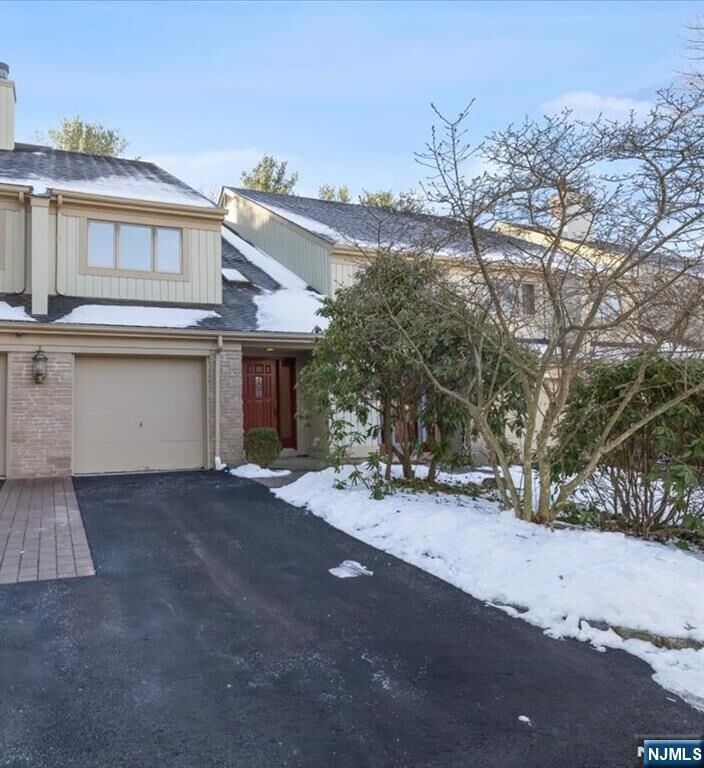 Property Photo:  580 Laramie Lane  NJ 07430 