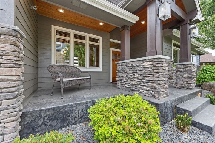 Property Photo:  10321 N Navaho Drive  WA 99208 