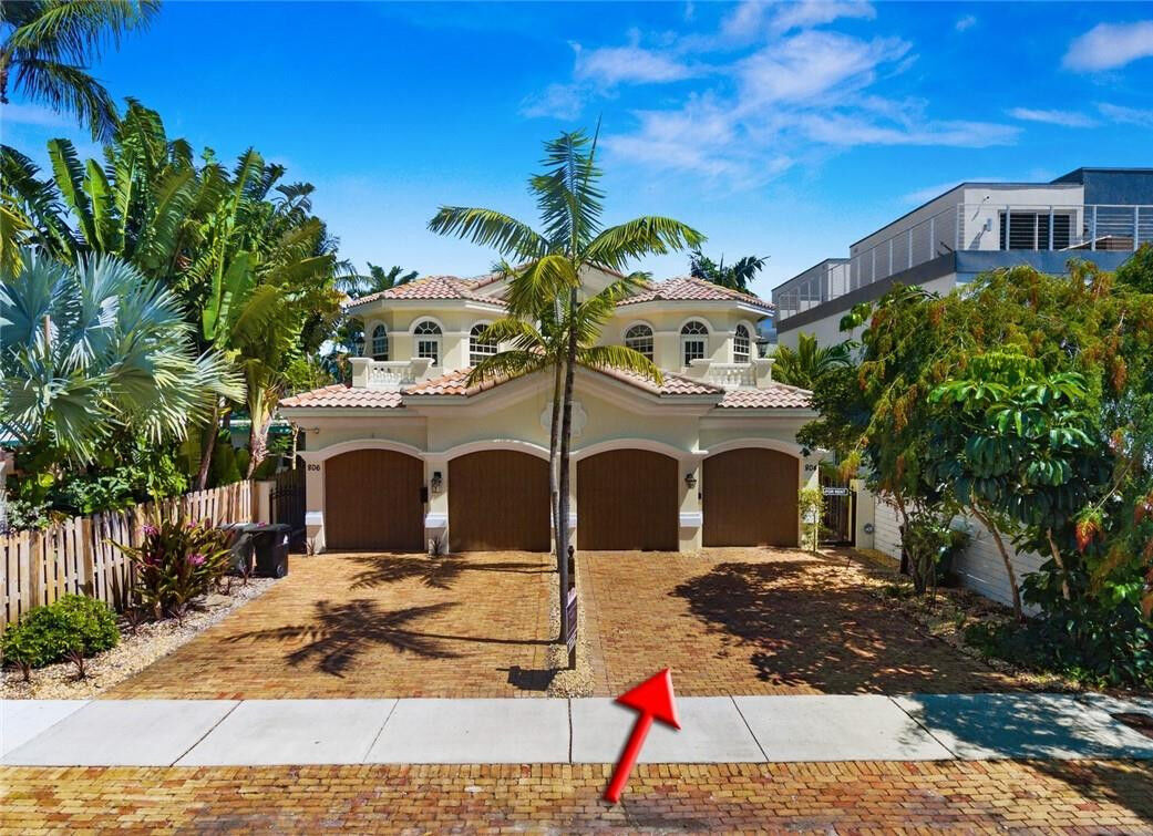 Property Photo:  804 NE 16th Avenue  FL 33304 