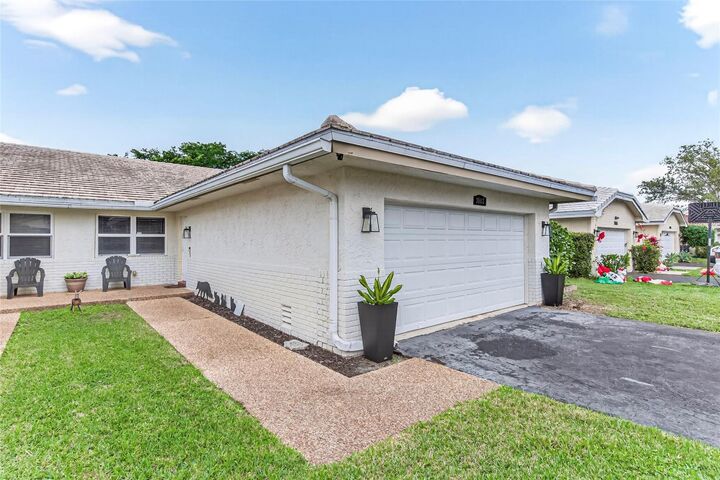 Property Photo:  3002 NW 103rd Lane  FL 33065 