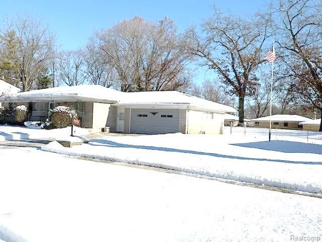 Property Photo: 53432 Bruce Hill Drive MI 48316