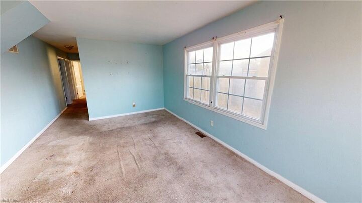 Property Photo:  3325 Greenwood Dr  VA 23666 