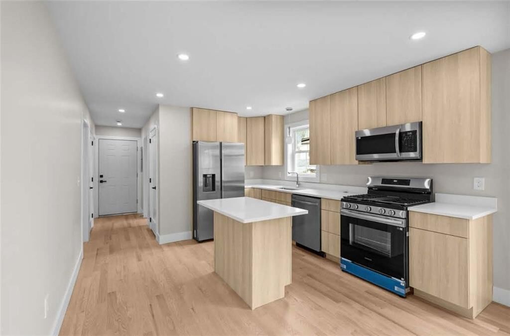 Property Photo:  155 Burnside Street  RI 02905 