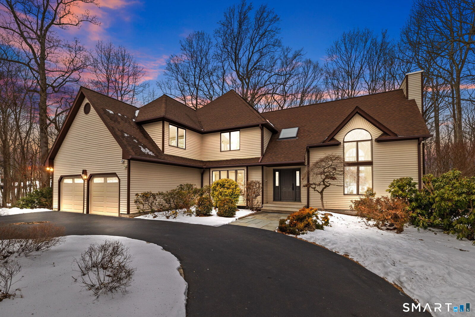 Property Photo: 7 Canterbury Lane CT 06468