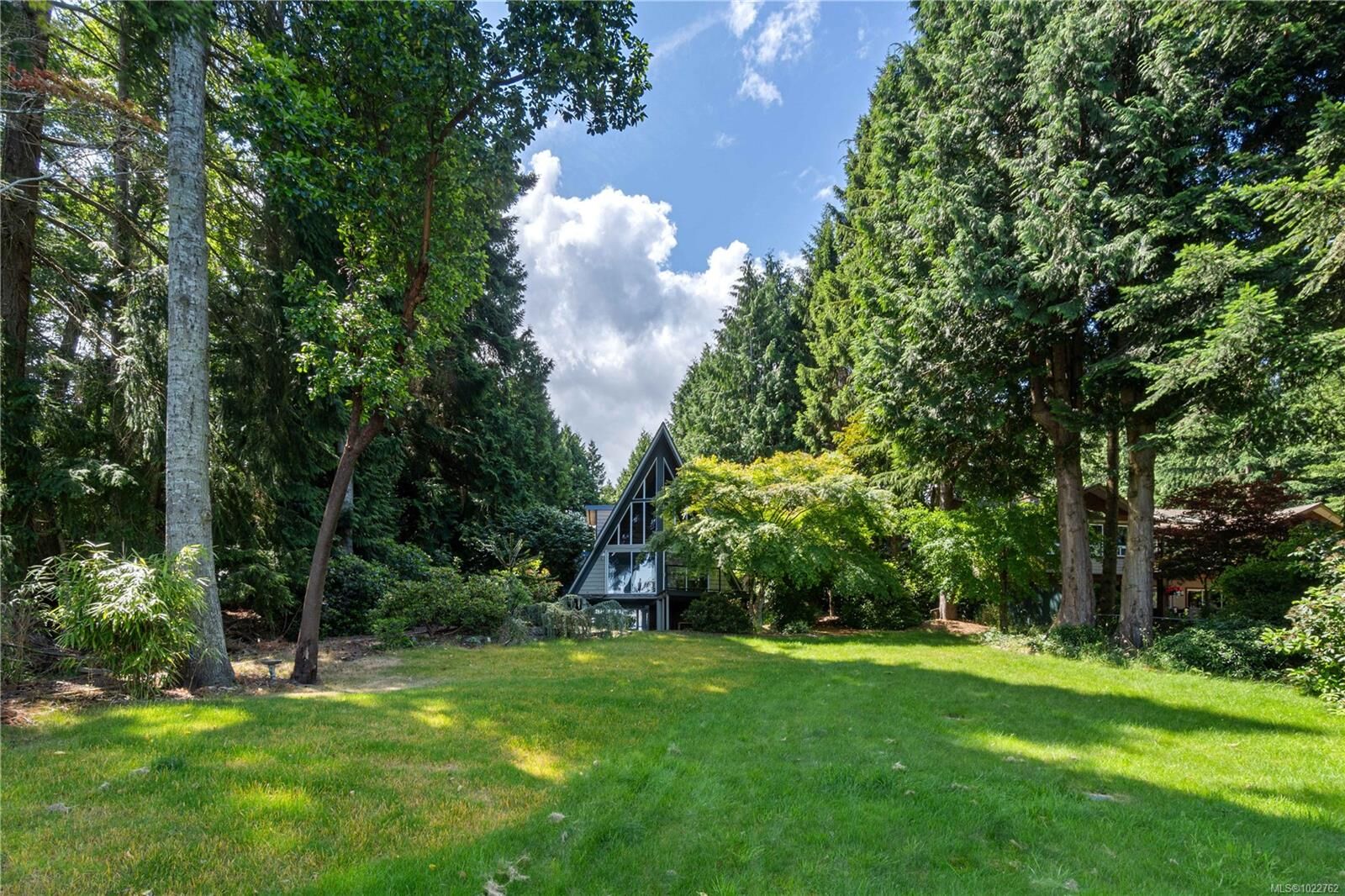 Property Photo:  5948 Waldbank Rd  BC V9V 1C8 