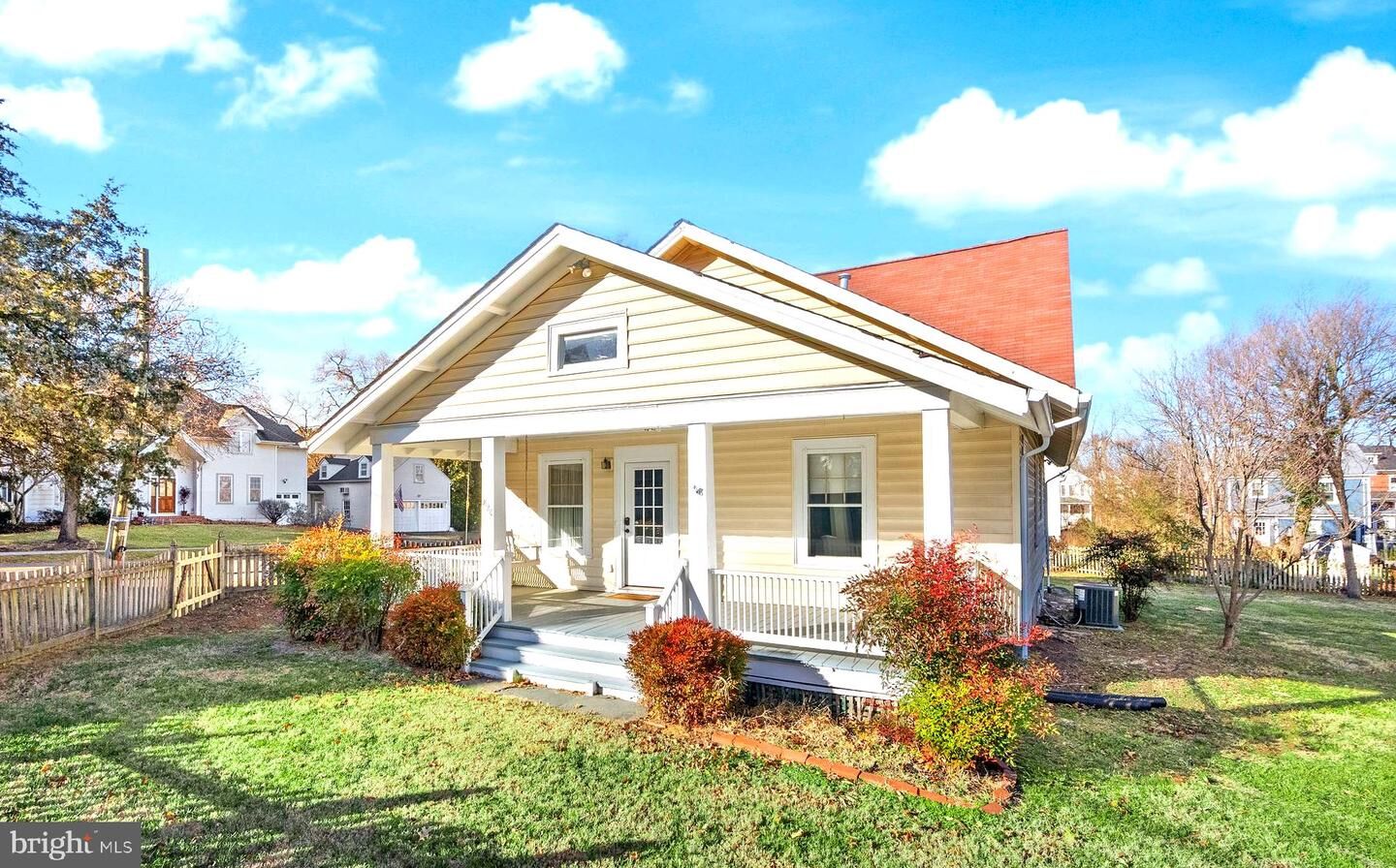 Property Photo:  820 Locust Street  VA 20170 