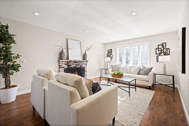 Property Photo:  2114 Londonderry Ct  CA 94596 