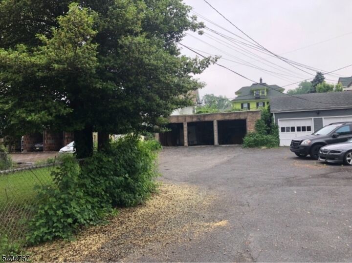 Property Photo:  120 S Oraton Pkwy  NJ 07018 