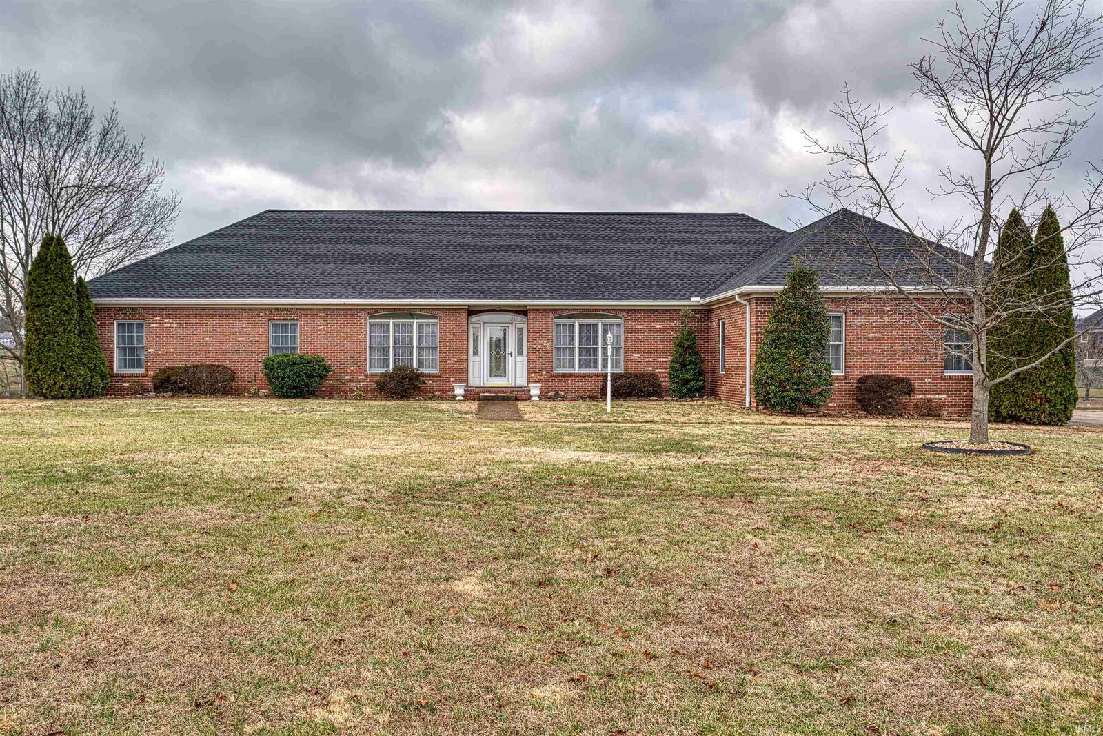 Property Photo:  2733 Blue Lake Court  IN 47630-8607 