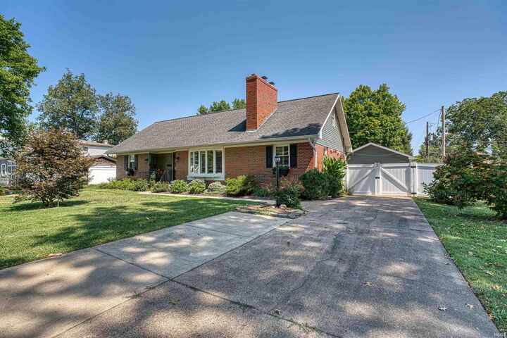 Property Photo: 1100 Harrelton Court IN 47714