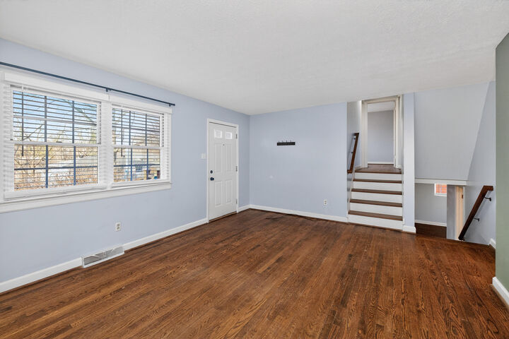 Property Photo:  3728 Temple Drive  KY 40517 