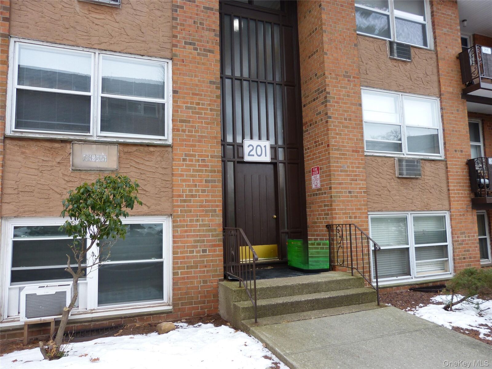 Property Photo:  201 Kearsing Parkway D  NY 10952 