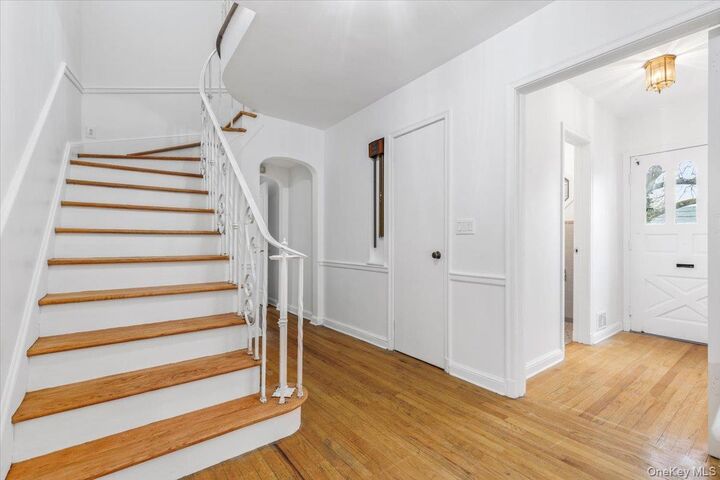 Property Photo:  55 Del Rey Drive  NY 10552 