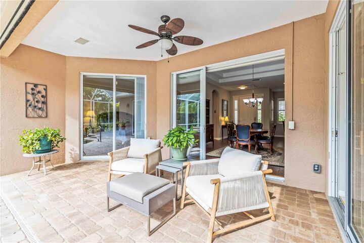 Property Photo: 7918 Edmonston Circle FL 34201