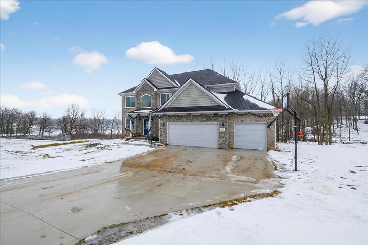 Property Photo:  126 Parker Lane  MI 48462 