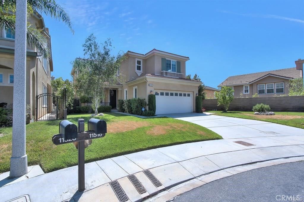 Property Photo:  11516 Venezia Way  CA 91326 
