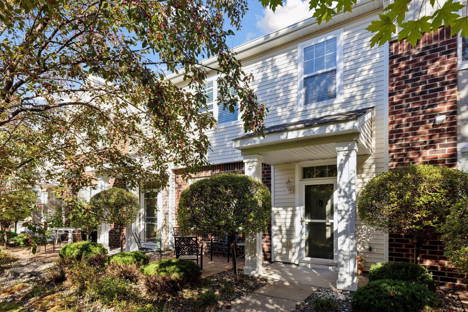 Property Photo:  9536 Scott Circle N  MN 55443 