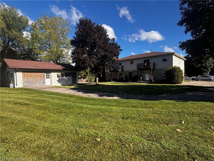 Property Photo:  60 Willow Street  ON N3L 2K6 