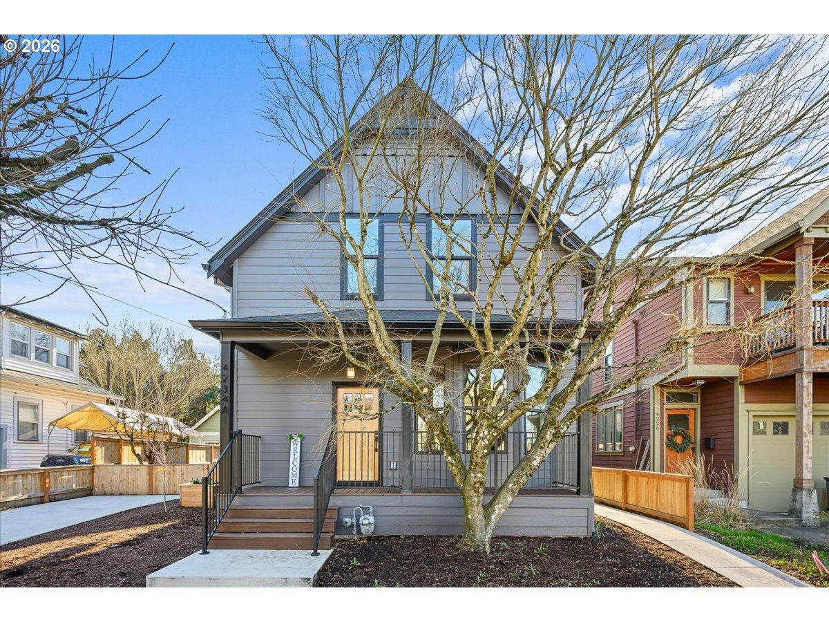 Property Photo:  4234 SE Yamhill St  OR 97215 