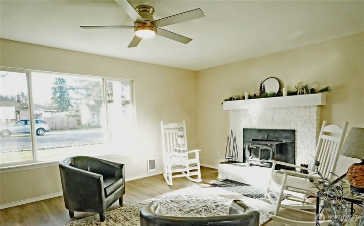 Property Photo:  2126  Adams Street  WA 98584 