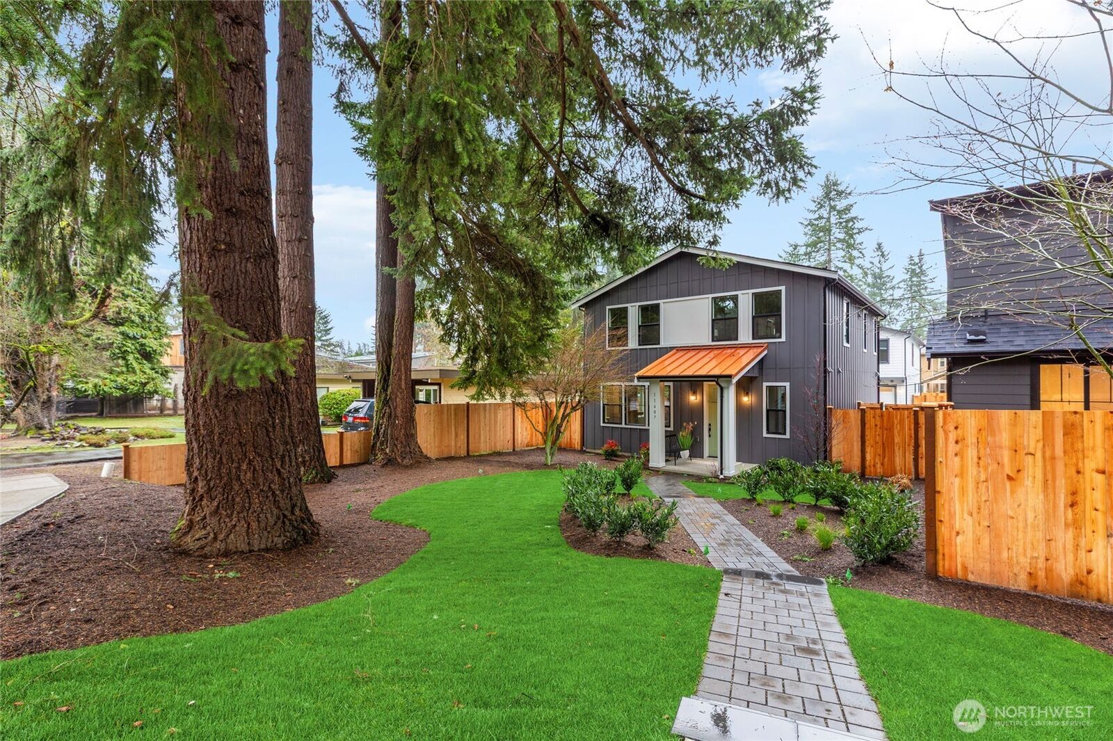 Property Photo:  11607 NE 112th Street 2  WA 98033 