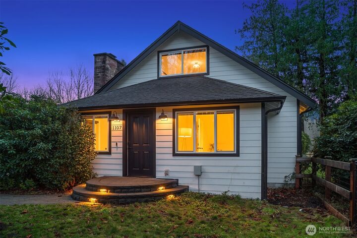 Property Photo:  1107 NW 14th Street  WA 98045 