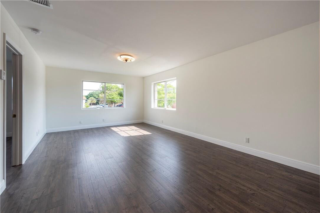 Property Photo:  12 NE 19th Court 215A  FL 33305 