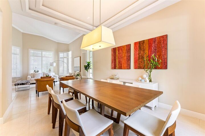 Property Photo: 2527 Montclaire Circle FL 33327