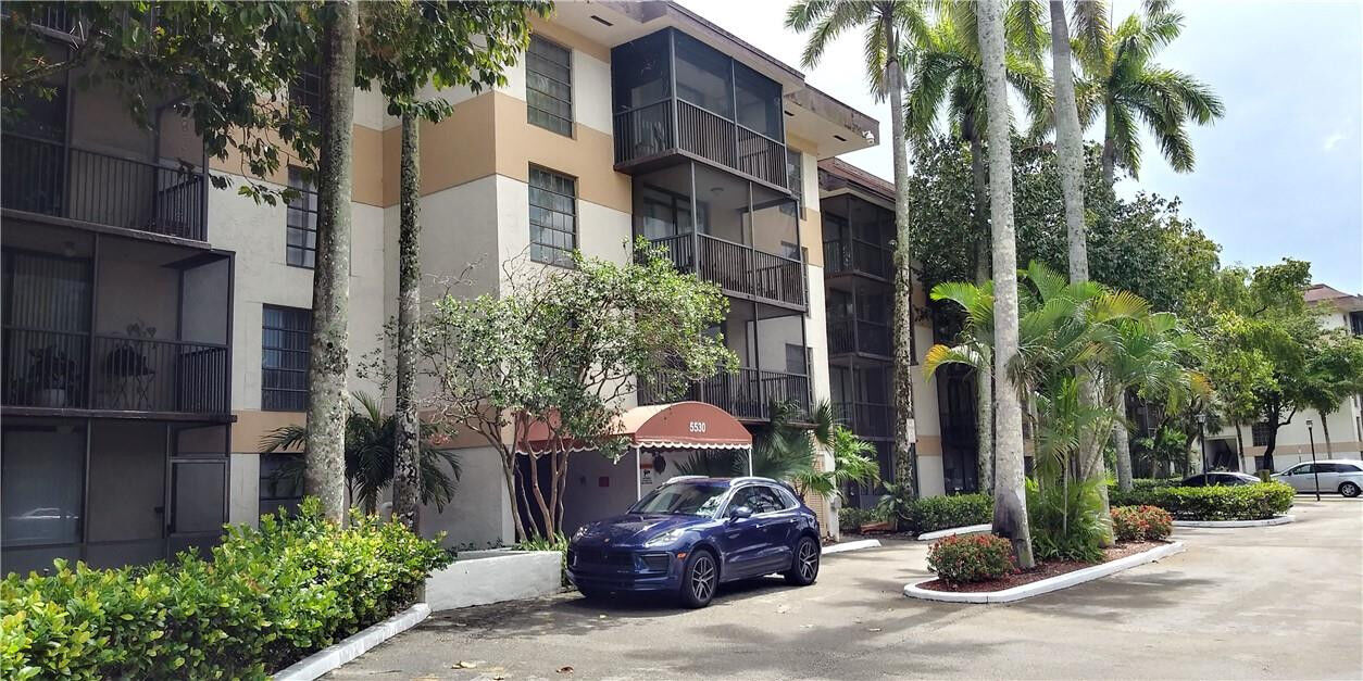Property Photo:  5530 NW 44th Street 303C  FL 33319 