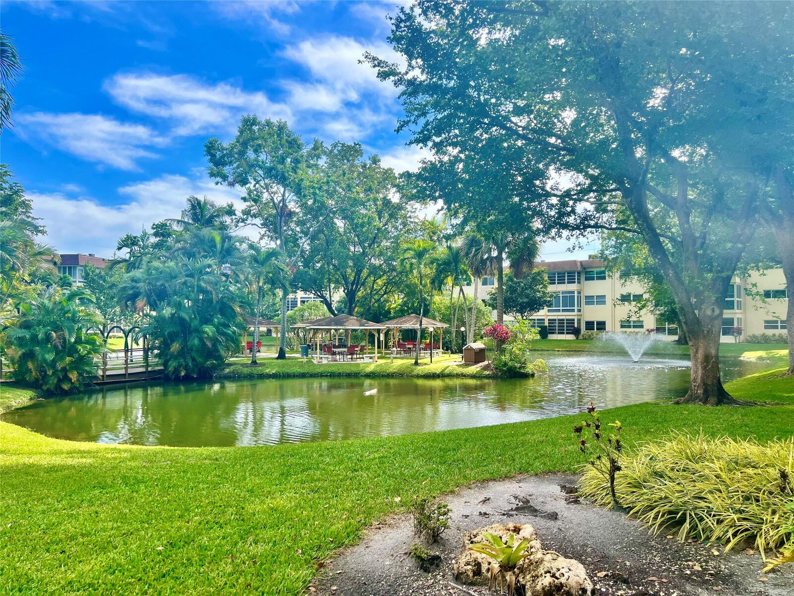 Property Photo:  5131 W Oakland Park Boulevard 305  FL 33313 