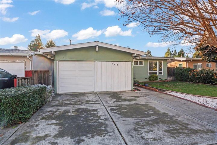 Property Photo: 757 Gridley Street CA 95127