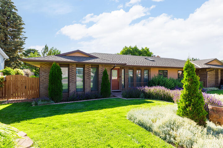 Property Photo: 814 S 860 W UT 84720