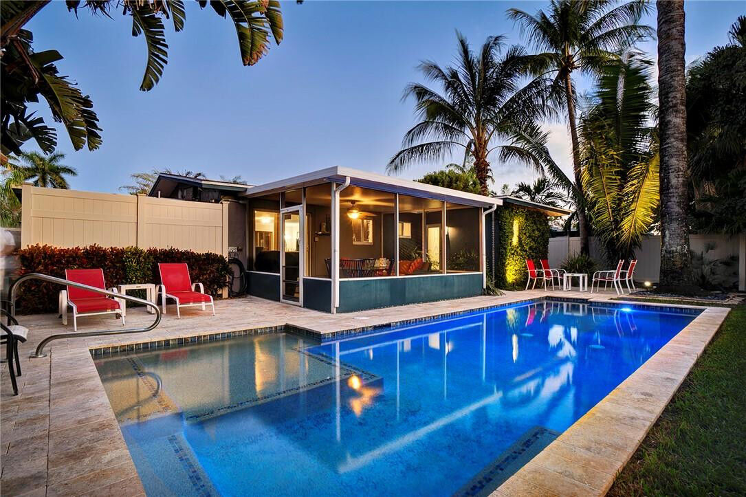 Property Photo:  2925 NW 6th Avenue  FL 33311 